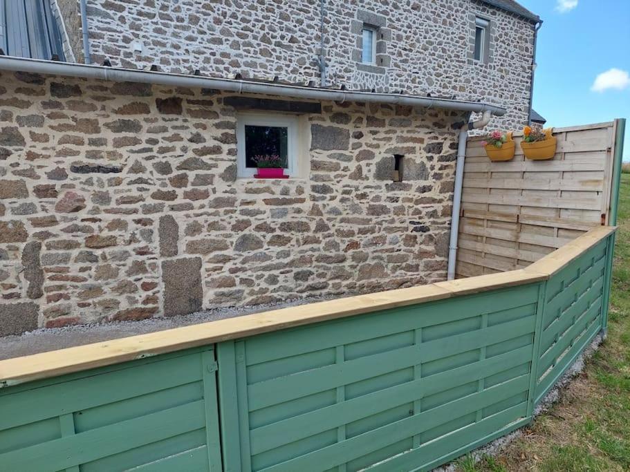 Gite Kerlosvezan, A La Campagne, Proche Mer Lampaul-Ploudalmézeau Exteriér fotografie