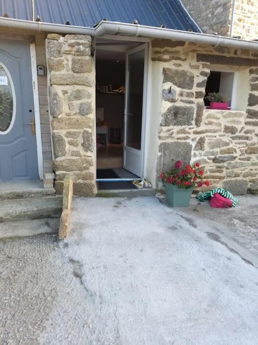 Gite Kerlosvezan, A La Campagne, Proche Mer Lampaul-Ploudalmézeau Exteriér fotografie